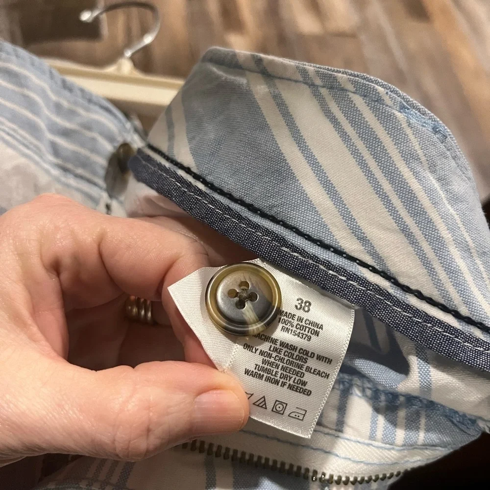 AEROPOSTALE Blue Striped‎ Woven Cotton Shorts Size 38 Waist Casual Y2K Style